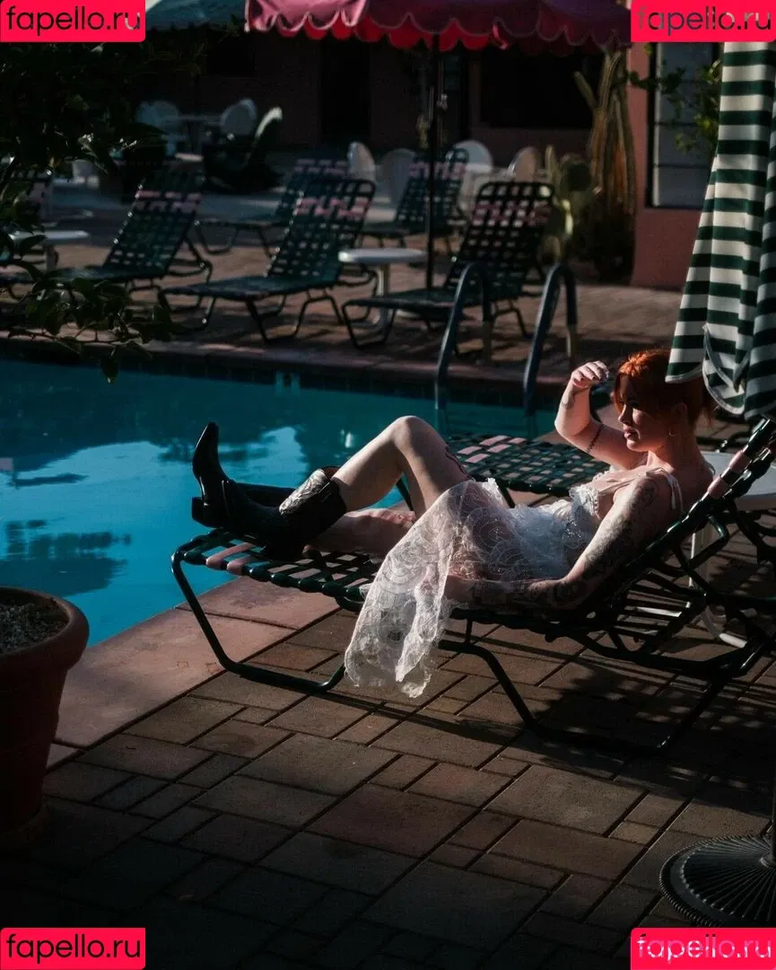 Ireland Baldwin / chloebaldwin... / irelandbasingerbaldwin Onlyfans Photo Gallery 