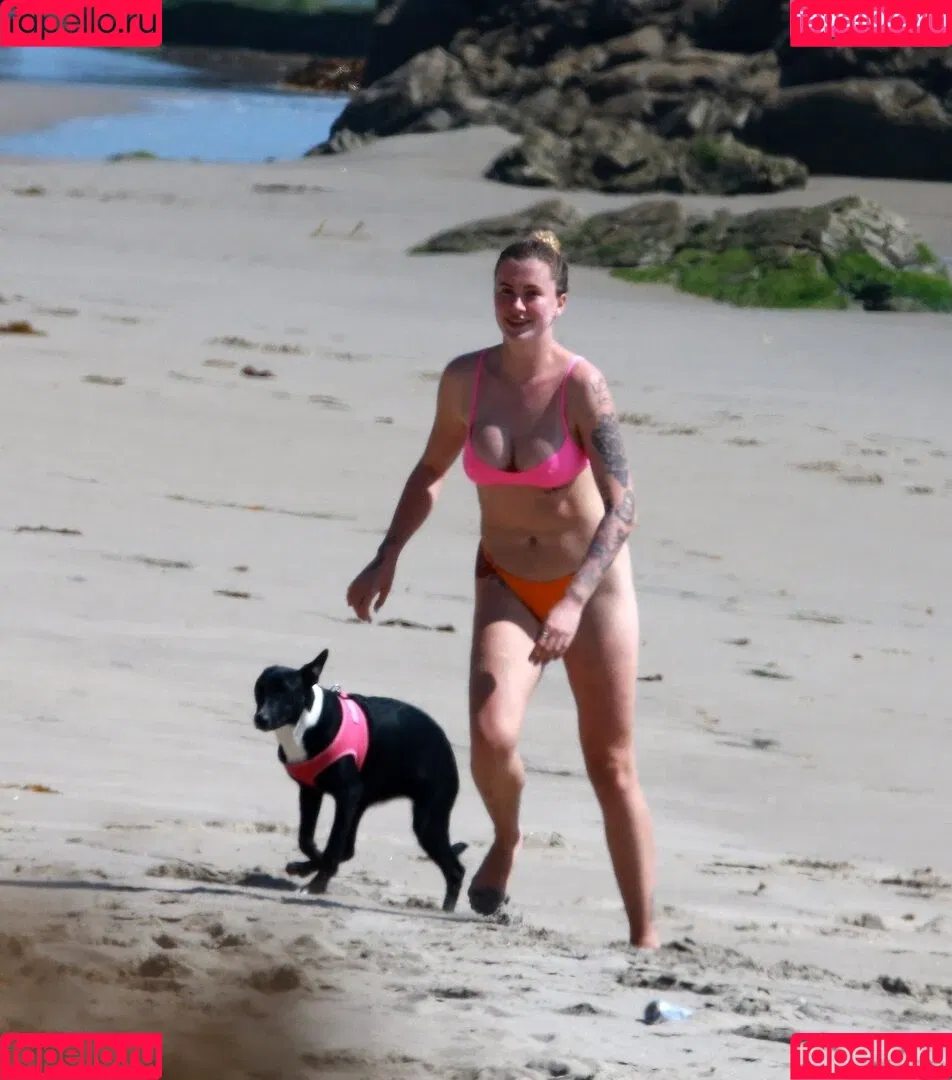 Ireland Baldwin / chloebaldwin... / irelandbasingerbaldwin Onlyfans Photo Gallery 