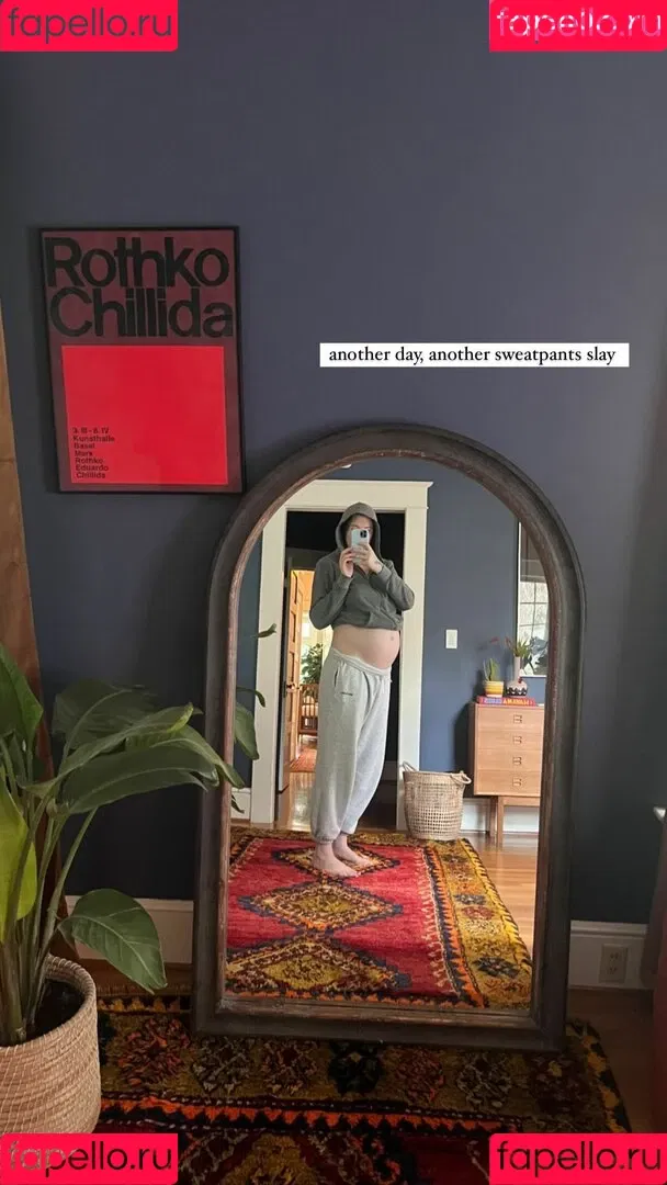 Ireland Baldwin / chloebaldwin... / irelandbasingerbaldwin Onlyfans Photo Gallery 