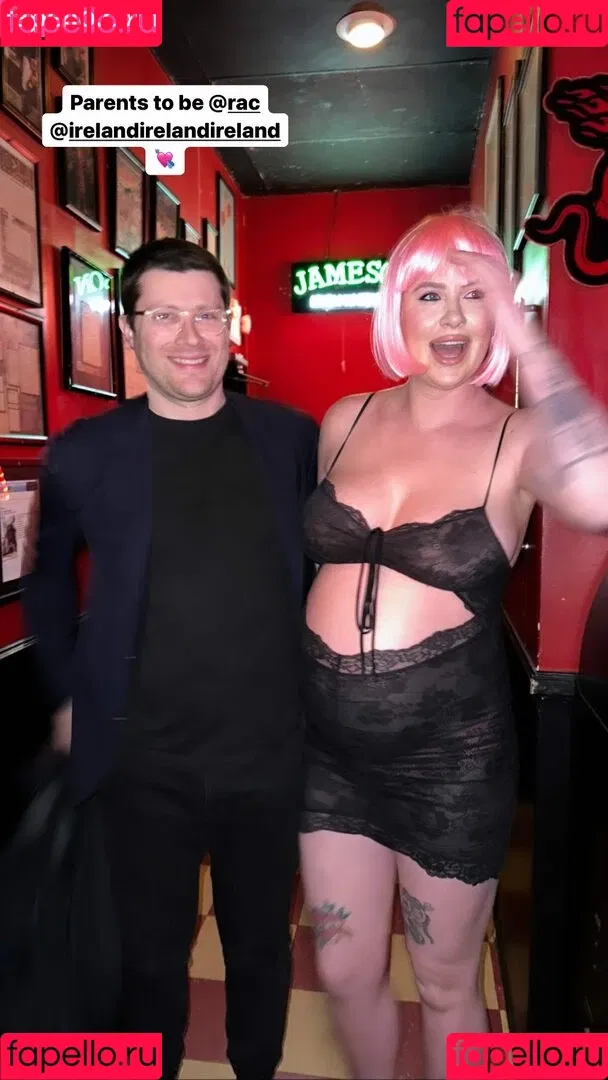 Ireland Baldwin / chloebaldwin... / irelandbasingerbaldwin Onlyfans Photo Gallery 