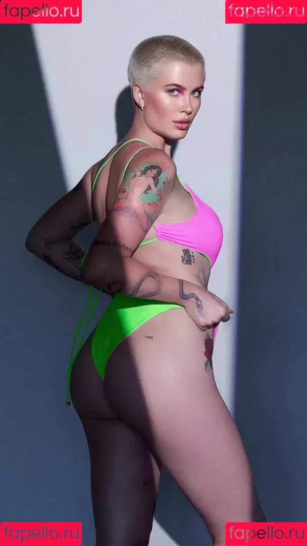 Ireland Baldwin / chloebaldwin... / irelandbasingerbaldwin Onlyfans Photo Gallery 