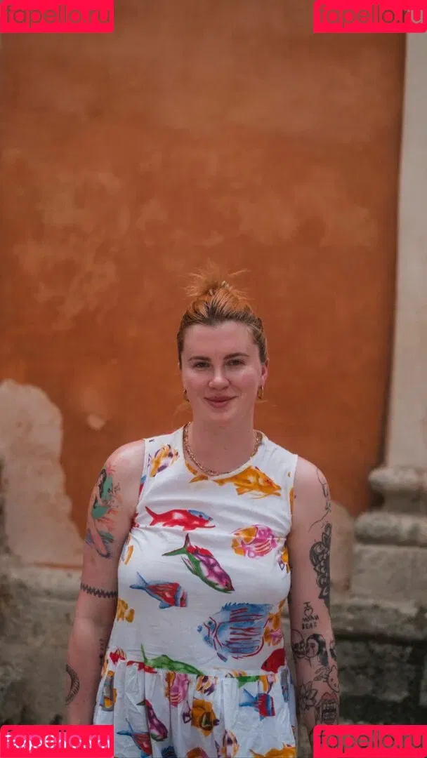 Ireland Baldwin / chloebaldwin... / irelandbasingerbaldwin Onlyfans Photo Gallery 