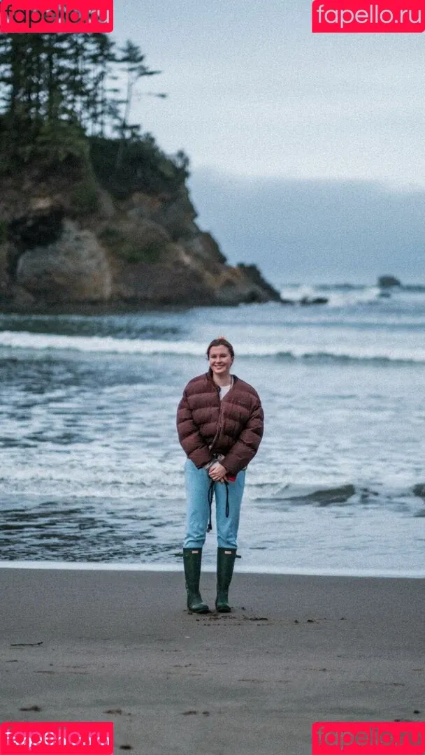 Ireland Baldwin / chloebaldwin... / irelandbasingerbaldwin Onlyfans Photo Gallery 