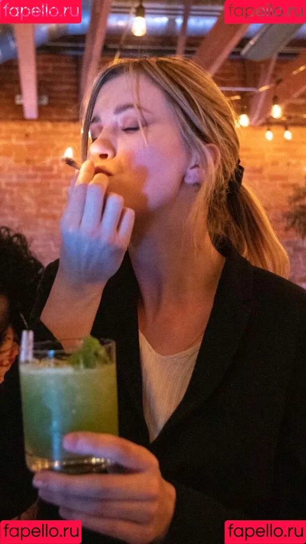 Ireland Baldwin / chloebaldwin... / irelandbasingerbaldwin Onlyfans Photo Gallery 