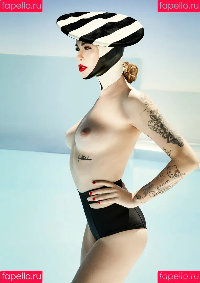 Ireland Baldwin / chloebaldwin... / irelandbasingerbaldwin Onlyfans Photo Gallery 