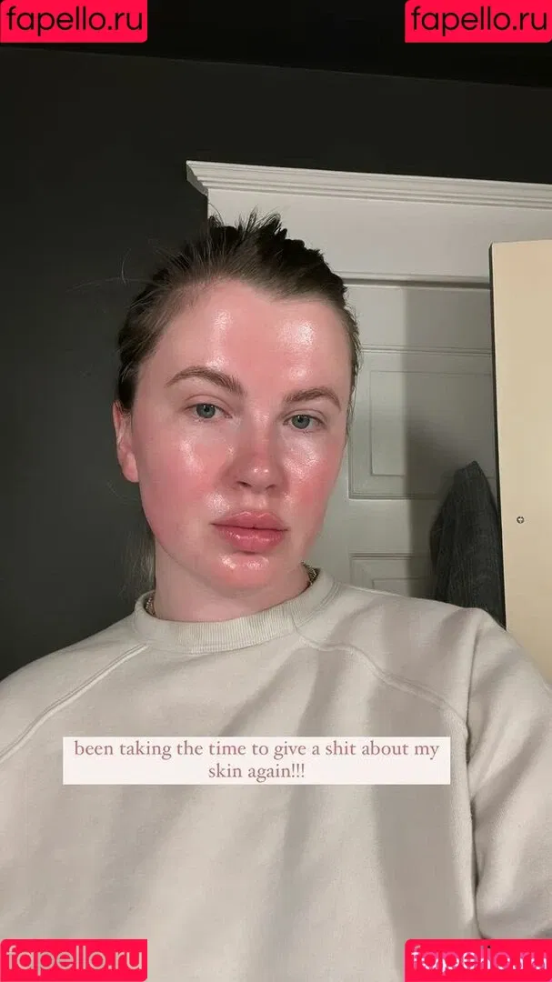 Ireland Baldwin / chloebaldwin... / irelandbasingerbaldwin Onlyfans Photo Gallery 