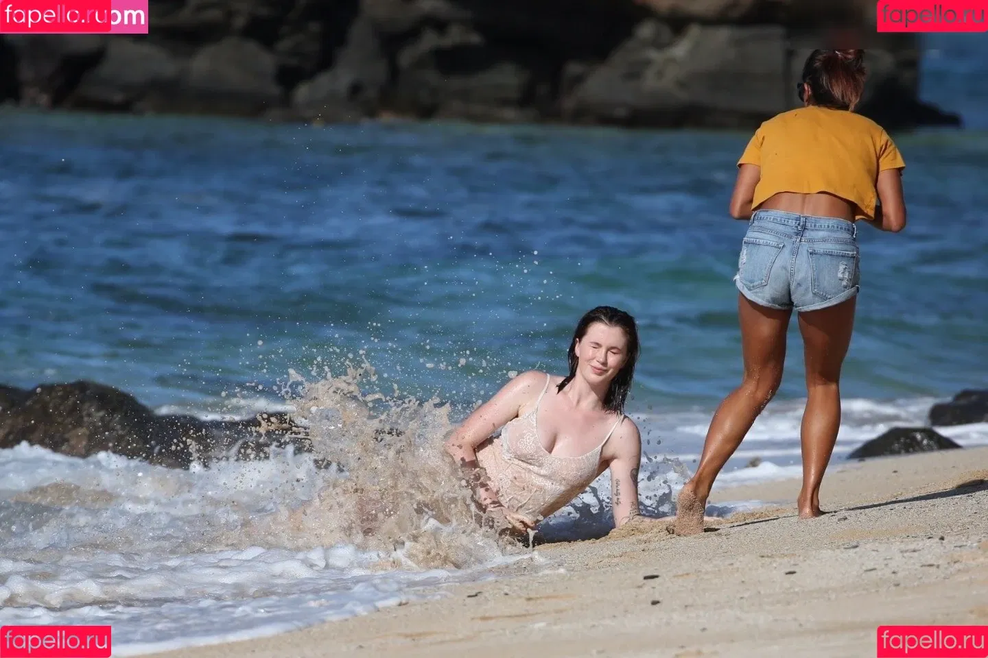 Ireland Baldwin / chloebaldwin... / irelandbasingerbaldwin Onlyfans Photo Gallery 