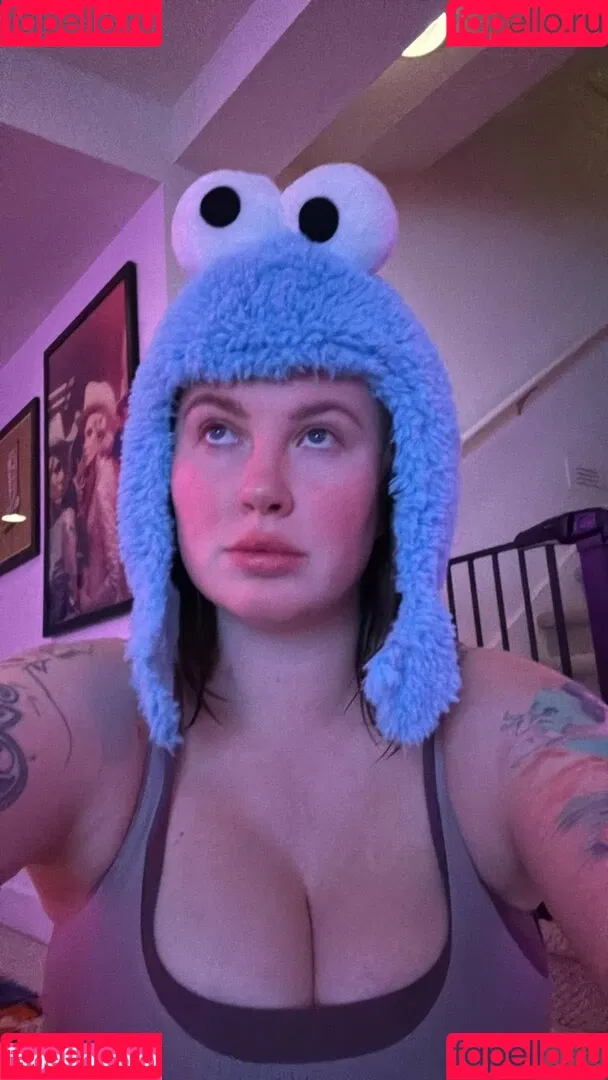 Ireland Baldwin / chloebaldwin... / irelandbasingerbaldwin Onlyfans Photo Gallery 