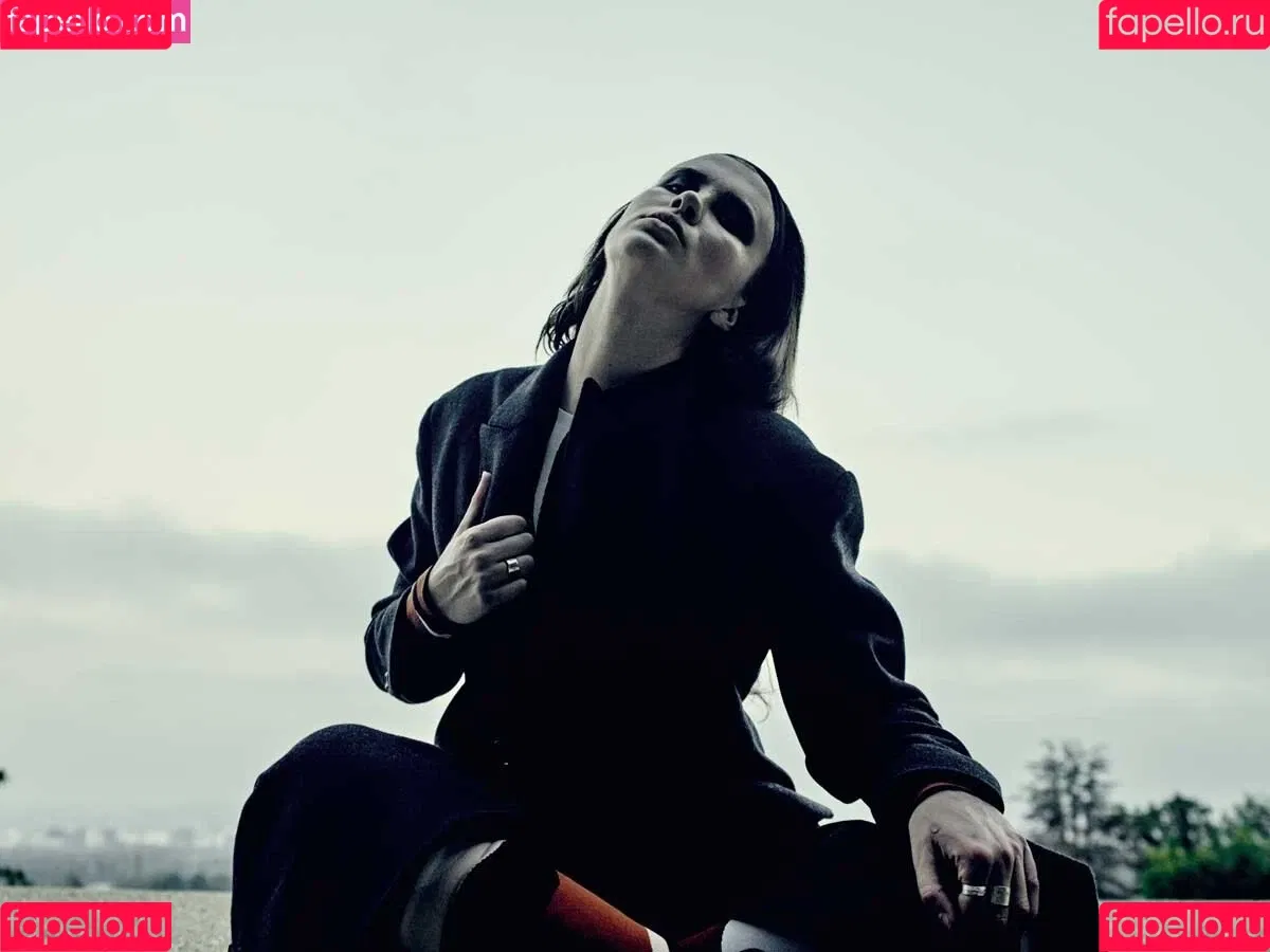 Ireland Baldwin / chloebaldwin... / irelandbasingerbaldwin Onlyfans Photo Gallery 