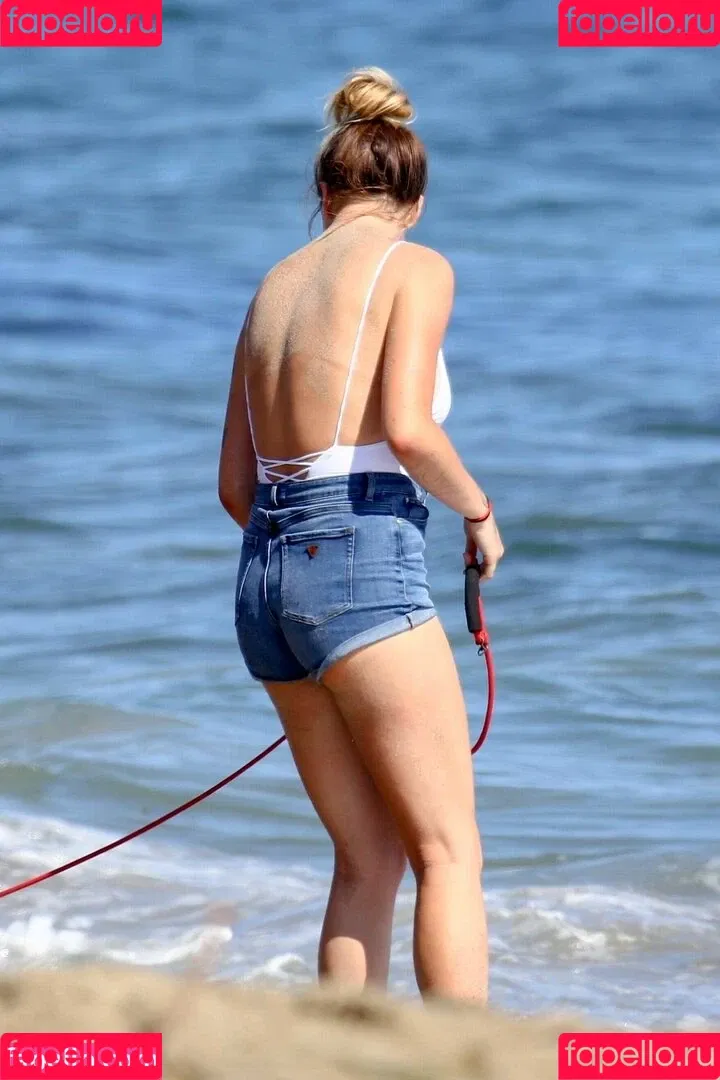 Ireland Baldwin / chloebaldwin... / irelandbasingerbaldwin Onlyfans Photo Gallery 