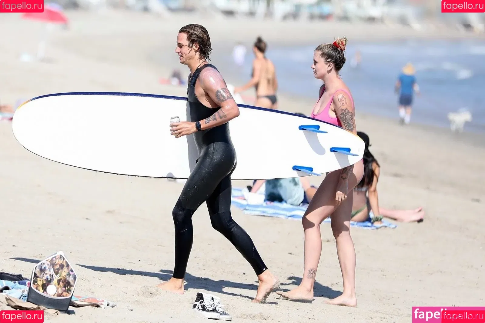 Ireland Baldwin / chloebaldwin... / irelandbasingerbaldwin Onlyfans Photo Gallery 