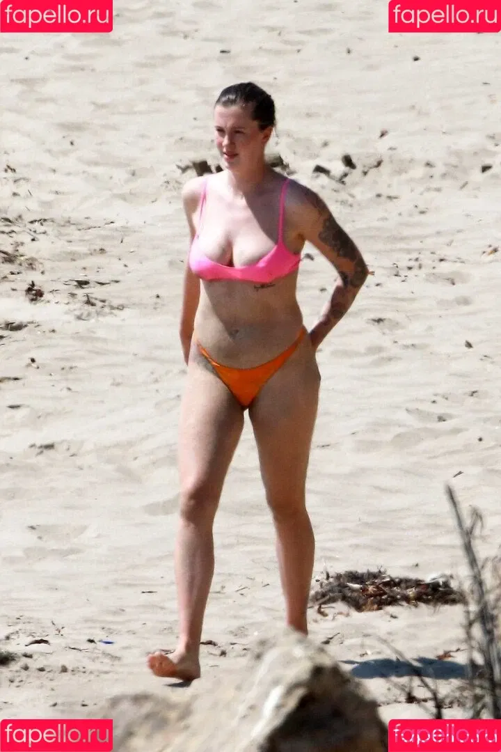 Ireland Baldwin / chloebaldwin... / irelandbasingerbaldwin Onlyfans Photo Gallery 