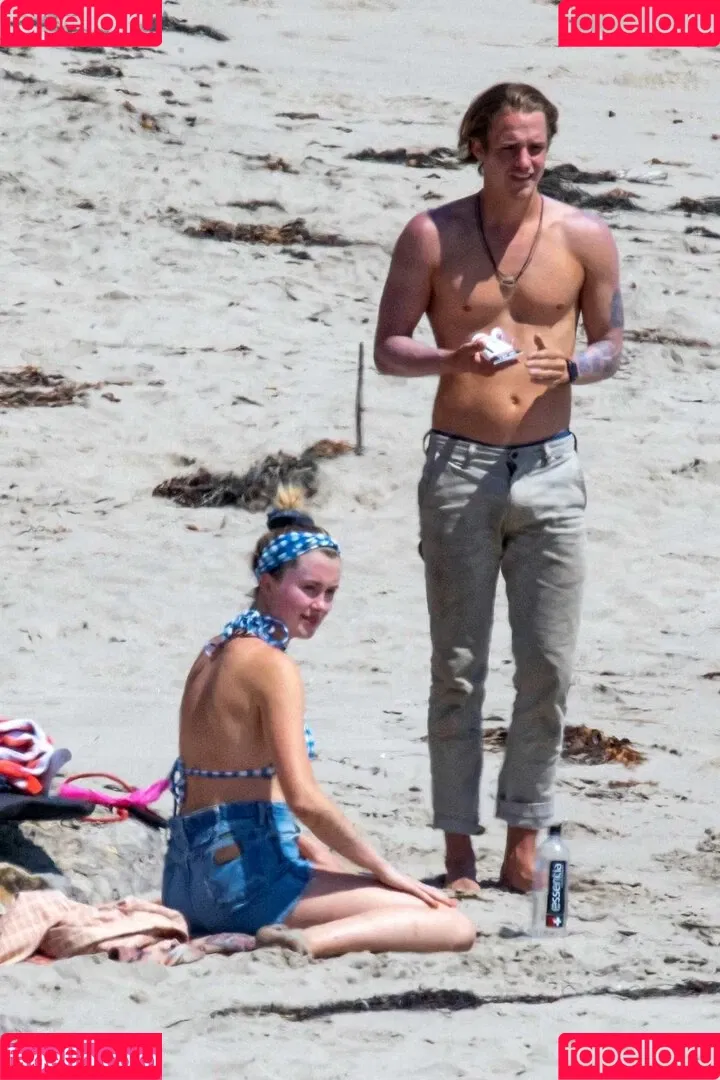 Ireland Baldwin / chloebaldwin... / irelandbasingerbaldwin Onlyfans Photo Gallery 