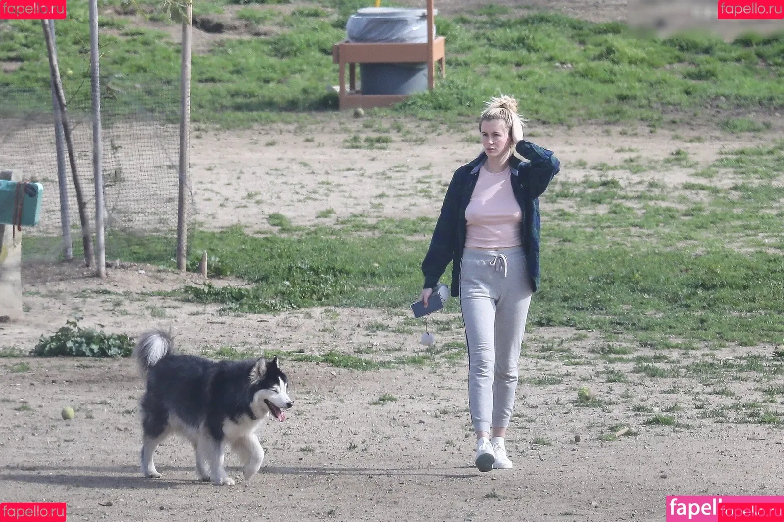 Ireland Baldwin / chloebaldwin... / irelandbasingerbaldwin Onlyfans Photo Gallery 