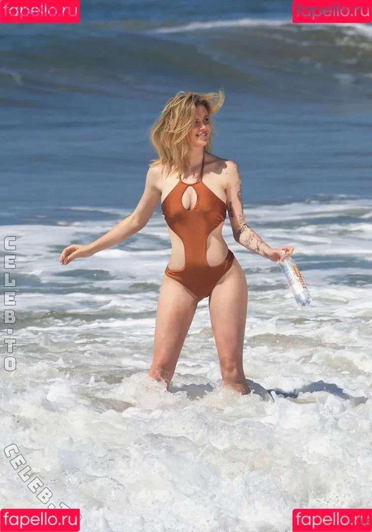 Ireland Baldwin / chloebaldwin... / irelandbasingerbaldwin Onlyfans Photo Gallery 