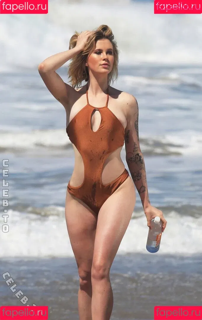 Ireland Baldwin / chloebaldwin... / irelandbasingerbaldwin Onlyfans Photo Gallery 