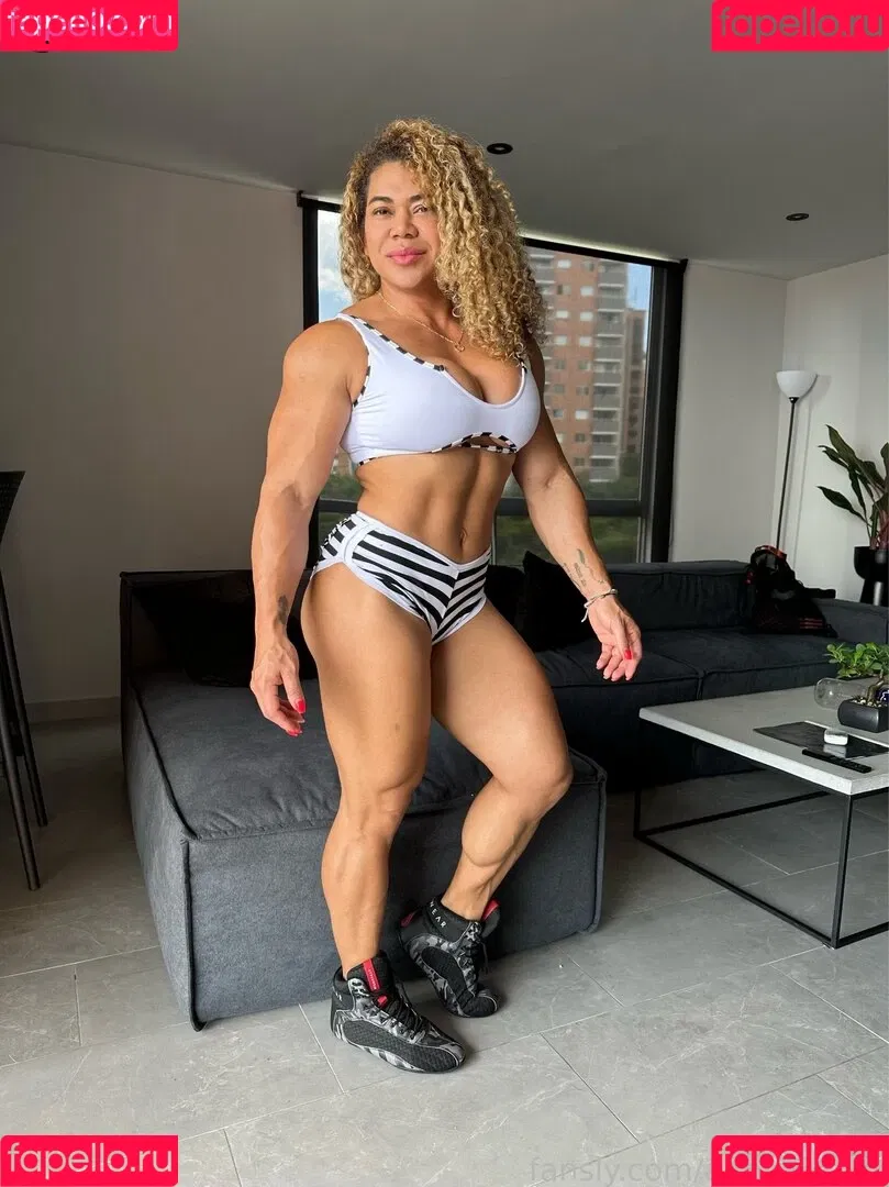 Amy Muscle / Amymuscle / amymusclefit Onlyfans Photo Gallery 
