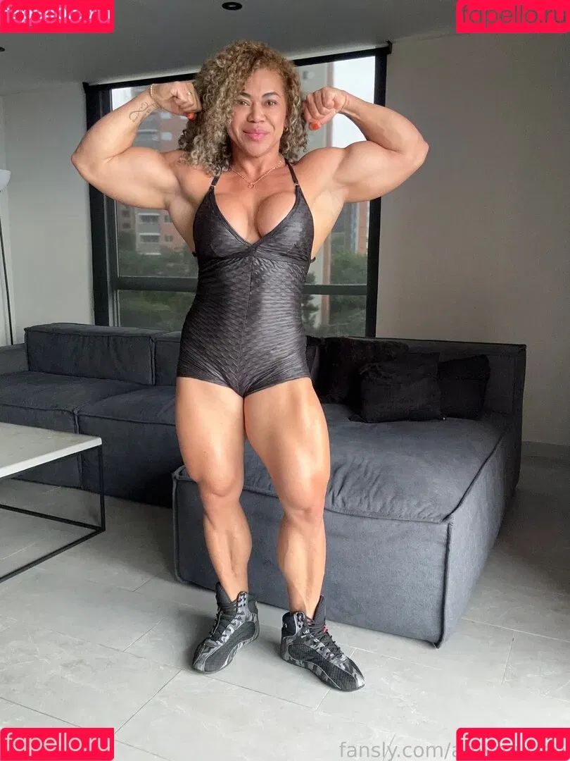 Amy Muscle / Amymuscle / amymusclefit Onlyfans Photo Gallery 