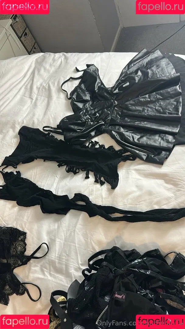 hattiegrace / hattiegrace_model Onlyfans Photo Gallery 