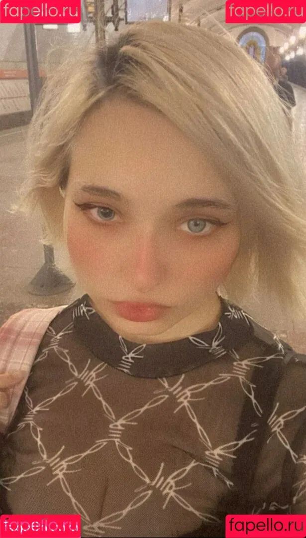 mia_green_tea / miarita Onlyfans Photo Gallery 