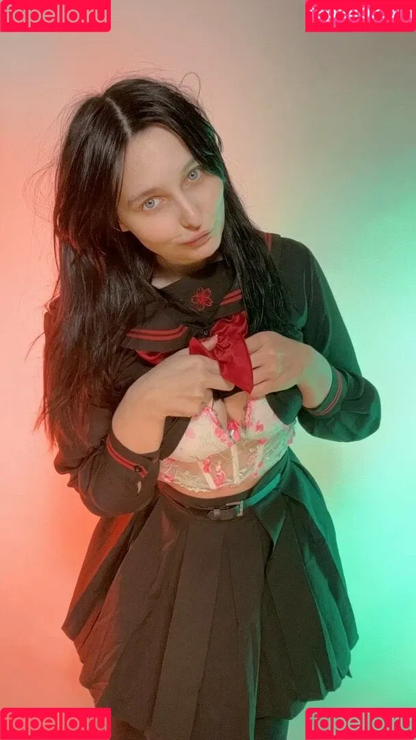 mia_green_tea / miarita Onlyfans Photo Gallery 