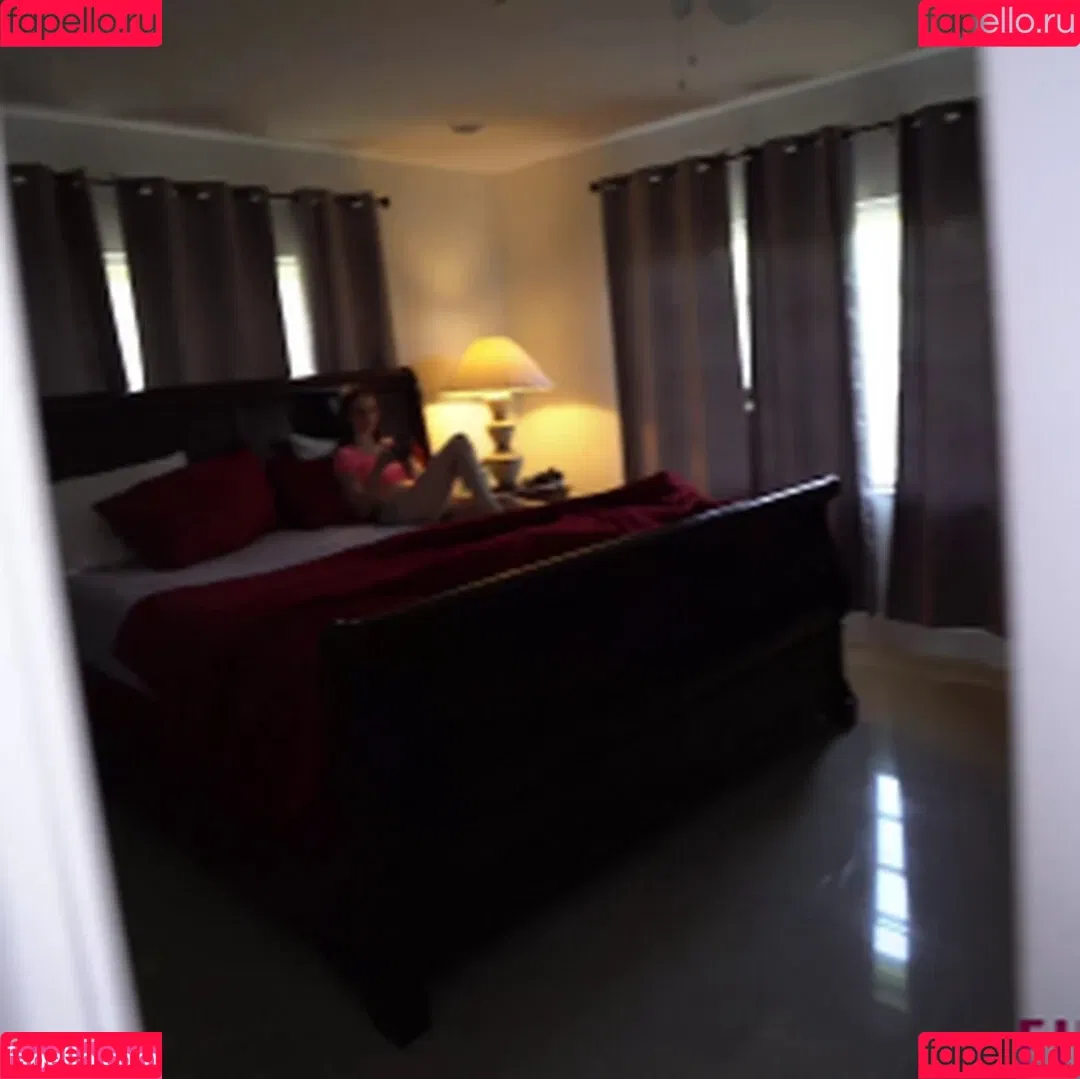 Alex Crawford / Alex Harper / alexharper / alexharpermodel / thealexharper Onlyfans Photo Gallery 