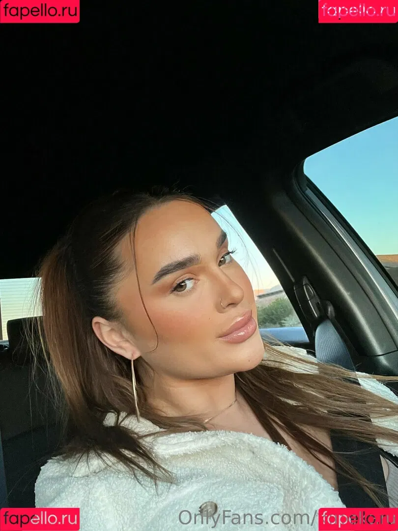 kaliiikakes / misskalikakes Onlyfans Photo Gallery 