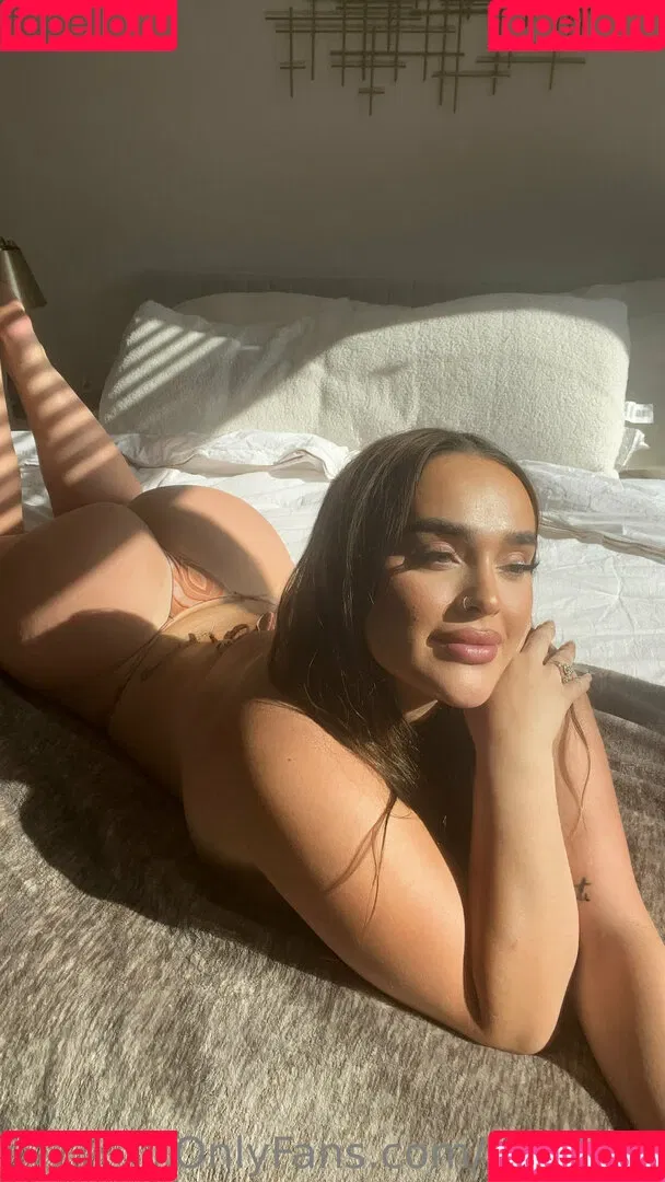 kaliiikakes / misskalikakes Onlyfans Photo Gallery 