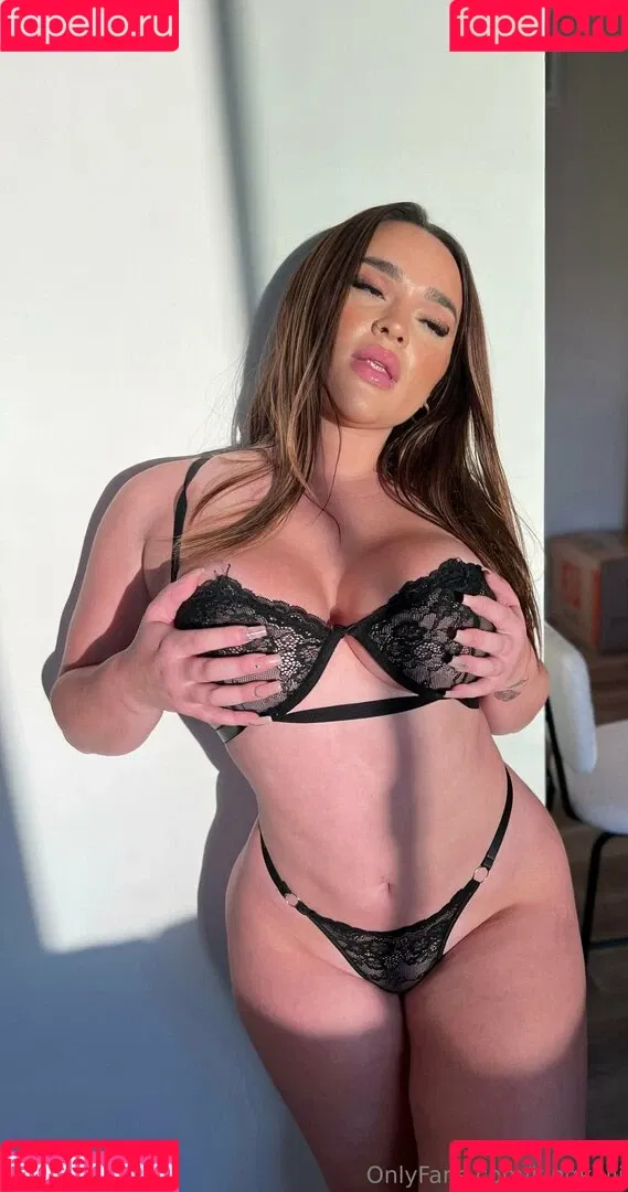 kaliiikakes / misskalikakes Onlyfans Photo Gallery 