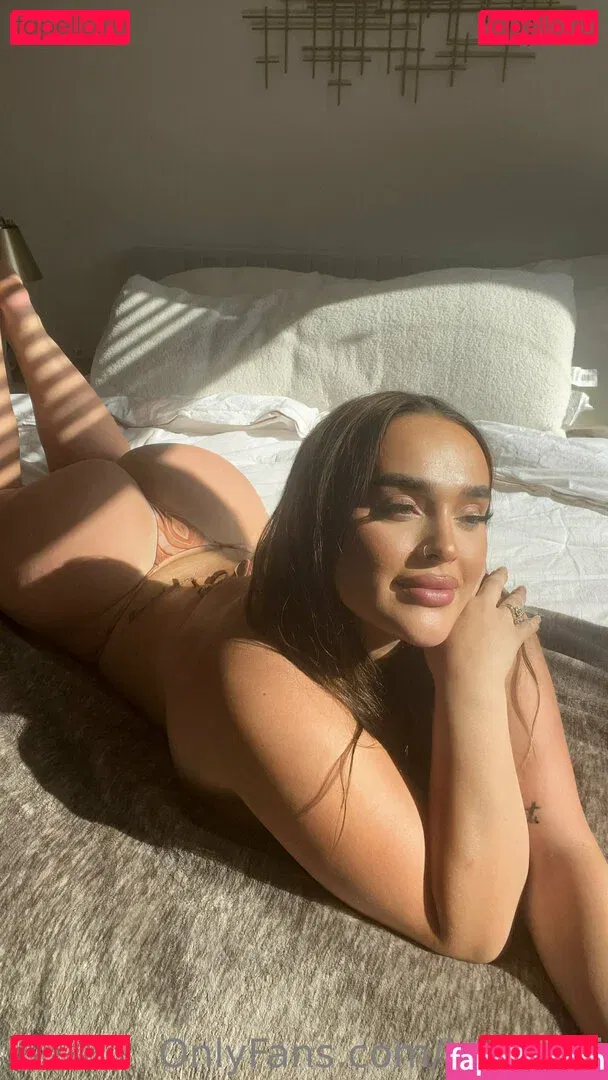 kaliiikakes / misskalikakes Onlyfans Photo Gallery 