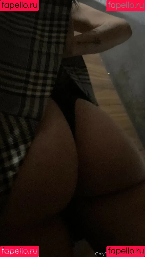 Cutexezra / Ezra / ezra._x_.aradia Onlyfans Photo Gallery 