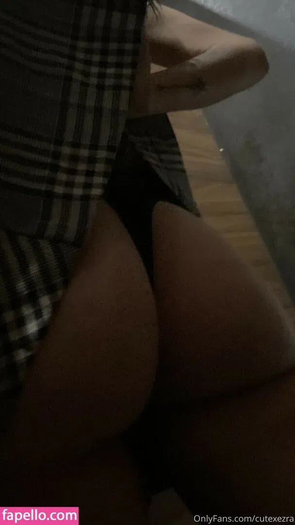 Cutexezra / Ezra / ezra._x_.aradia Onlyfans Photo Gallery 