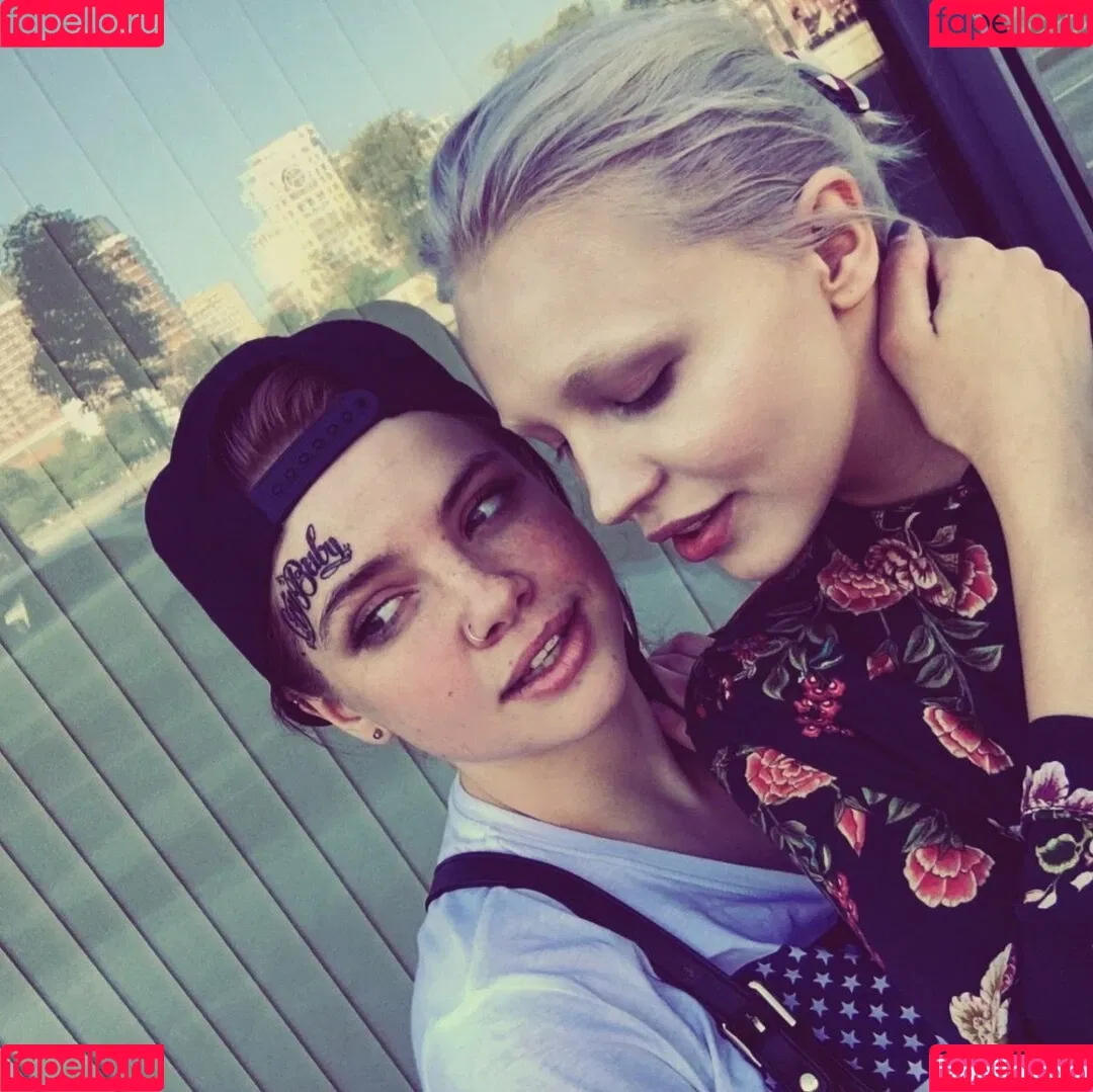 Natalia Polyakova / crybaby6999 / natalia.polyakova / natalipolyakov9 Onlyfans Photo Gallery 