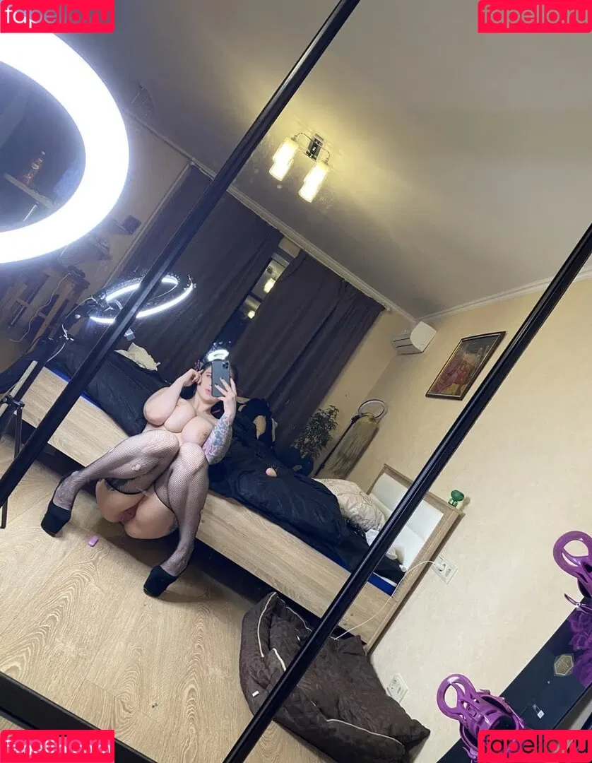 Natalia Polyakova / crybaby6999 / natalia.polyakova / natalipolyakov9 Onlyfans Photo Gallery 