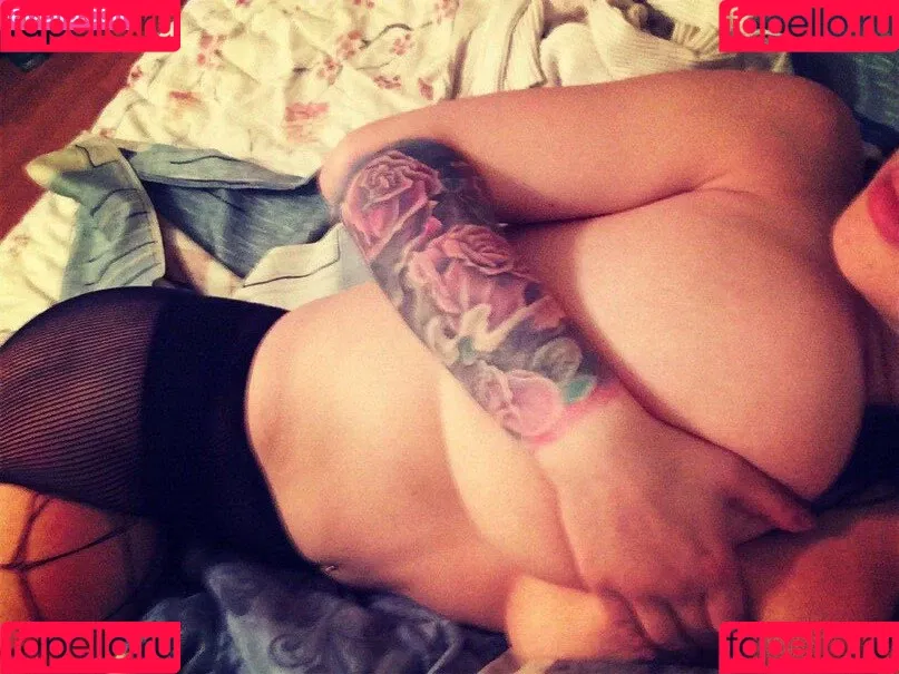 Natalia Polyakova / crybaby6999 / natalia.polyakova / natalipolyakov9 Onlyfans Photo Gallery 