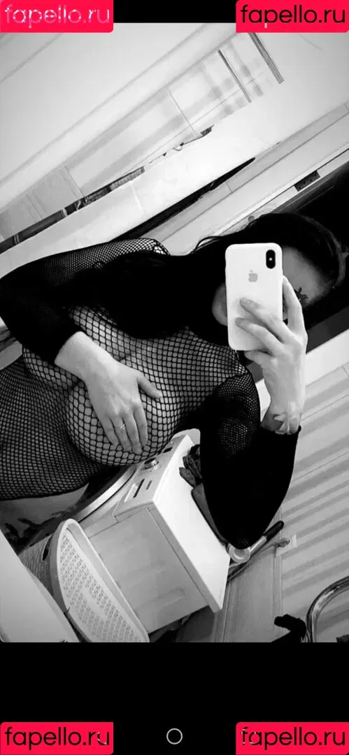 Natalia Polyakova / crybaby6999 / natalia.polyakova / natalipolyakov9 Onlyfans Photo Gallery 