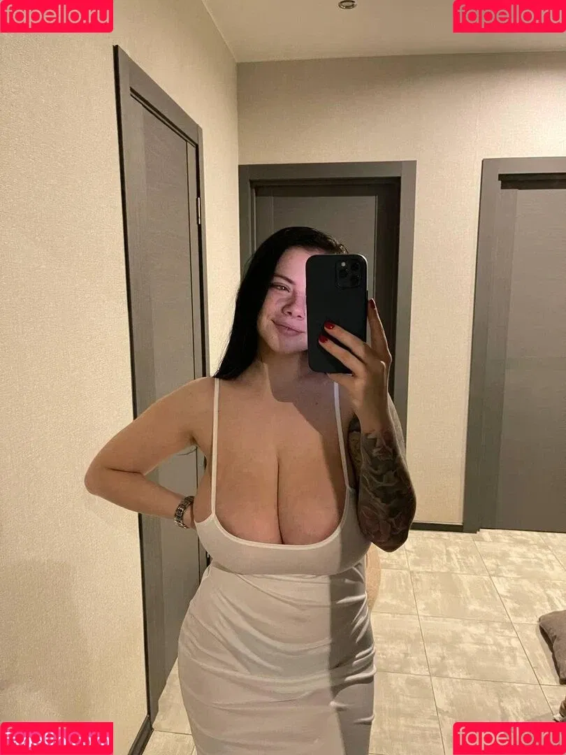 Natalia Polyakova / crybaby6999 / natalia.polyakova / natalipolyakov9 Onlyfans Photo Gallery 