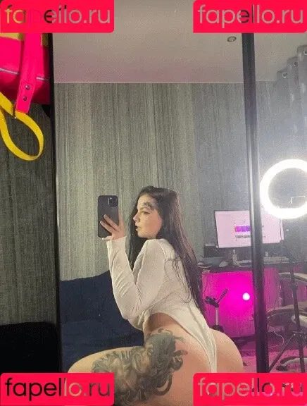 Natalia Polyakova / crybaby6999 / natalia.polyakova / natalipolyakov9 Onlyfans Photo Gallery 