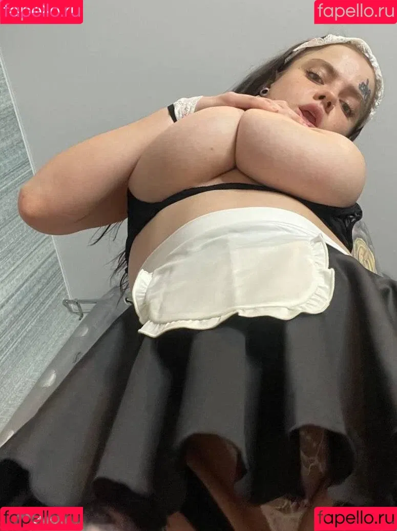 Natalia Polyakova / crybaby6999 / natalia.polyakova / natalipolyakov9 Onlyfans Photo Gallery 