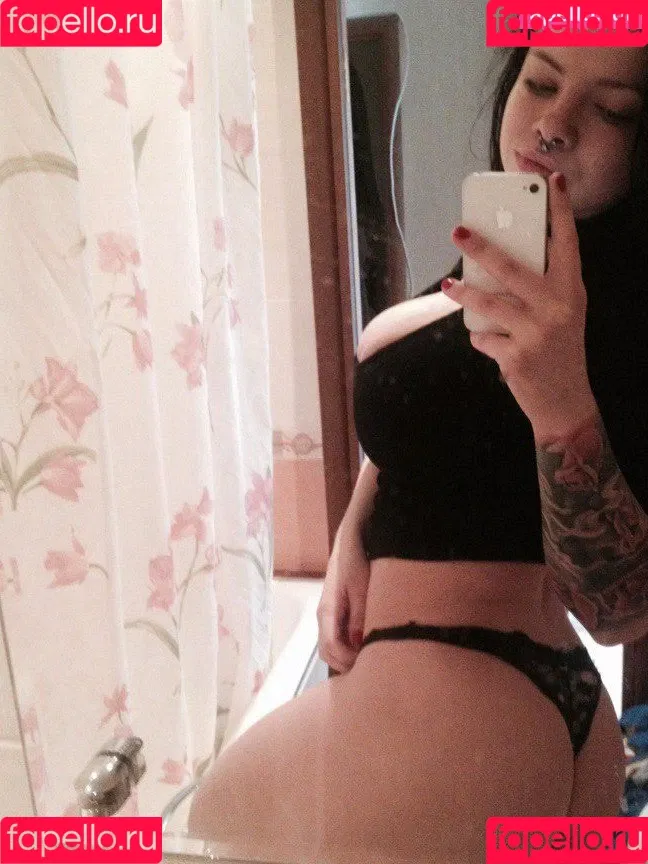 Natalia Polyakova / crybaby6999 / natalia.polyakova / natalipolyakov9 Onlyfans Photo Gallery 