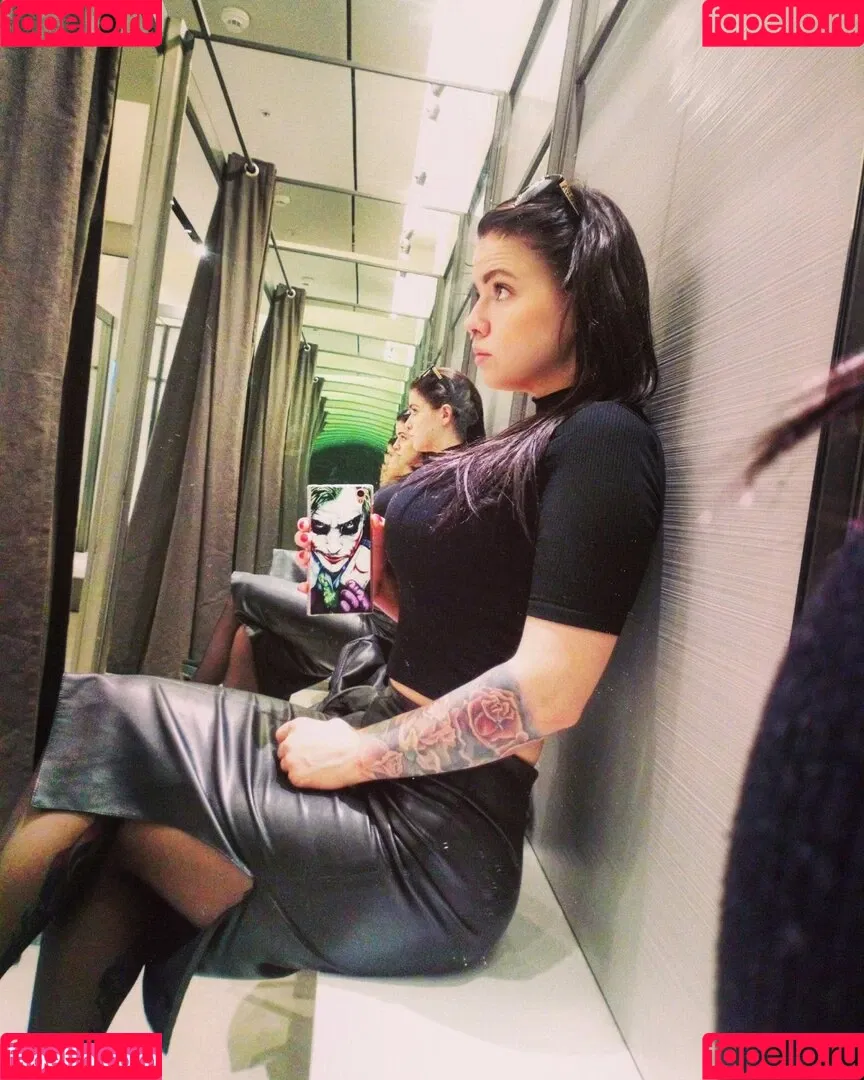 Natalia Polyakova / crybaby6999 / natalia.polyakova / natalipolyakov9 Onlyfans Photo Gallery 