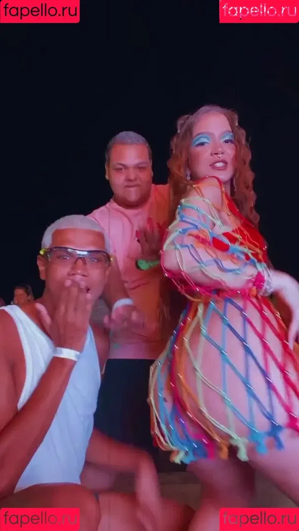 Dezoitou / Mel Maia / mel_maia / melissamelmaia Onlyfans Photo Gallery 