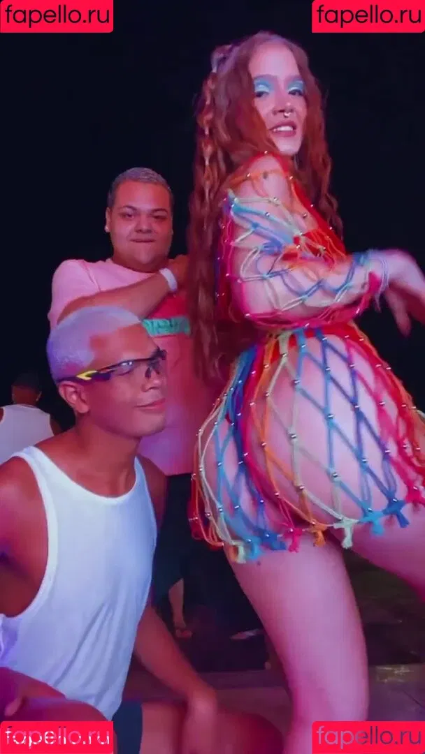 Dezoitou / Mel Maia / mel_maia / melissamelmaia Onlyfans Photo Gallery 