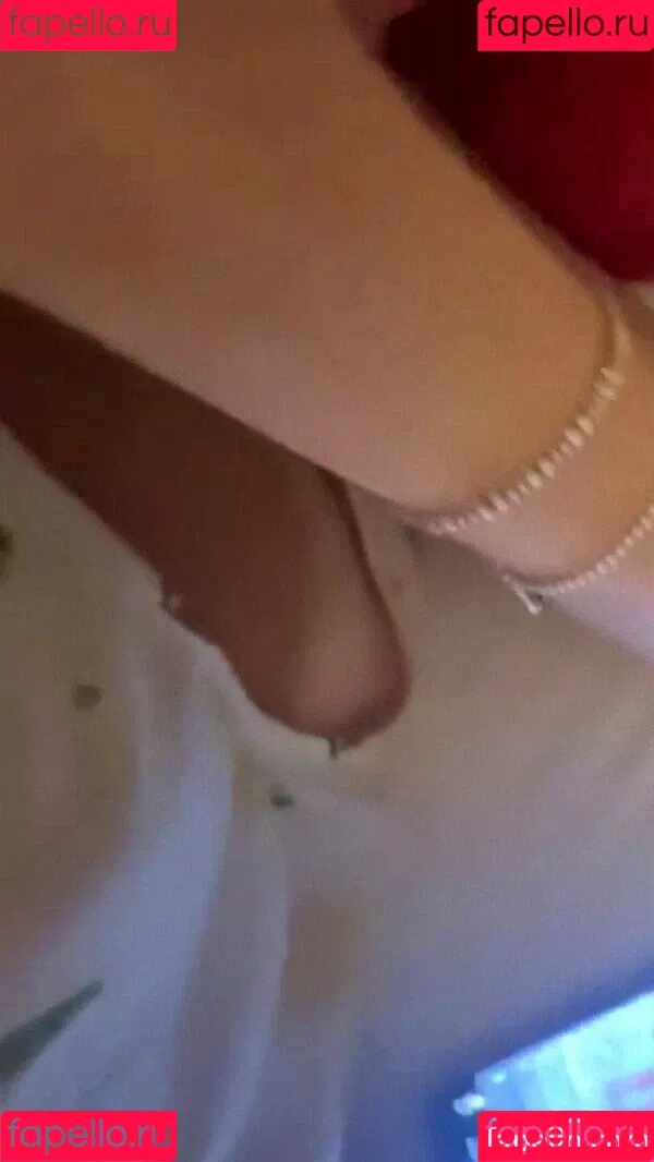 Dezoitou / Mel Maia / mel_maia / melissamelmaia Onlyfans Photo Gallery 