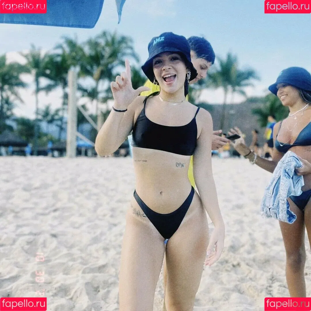 Dezoitou / Mel Maia / mel_maia / melissamelmaia Onlyfans Photo Gallery 