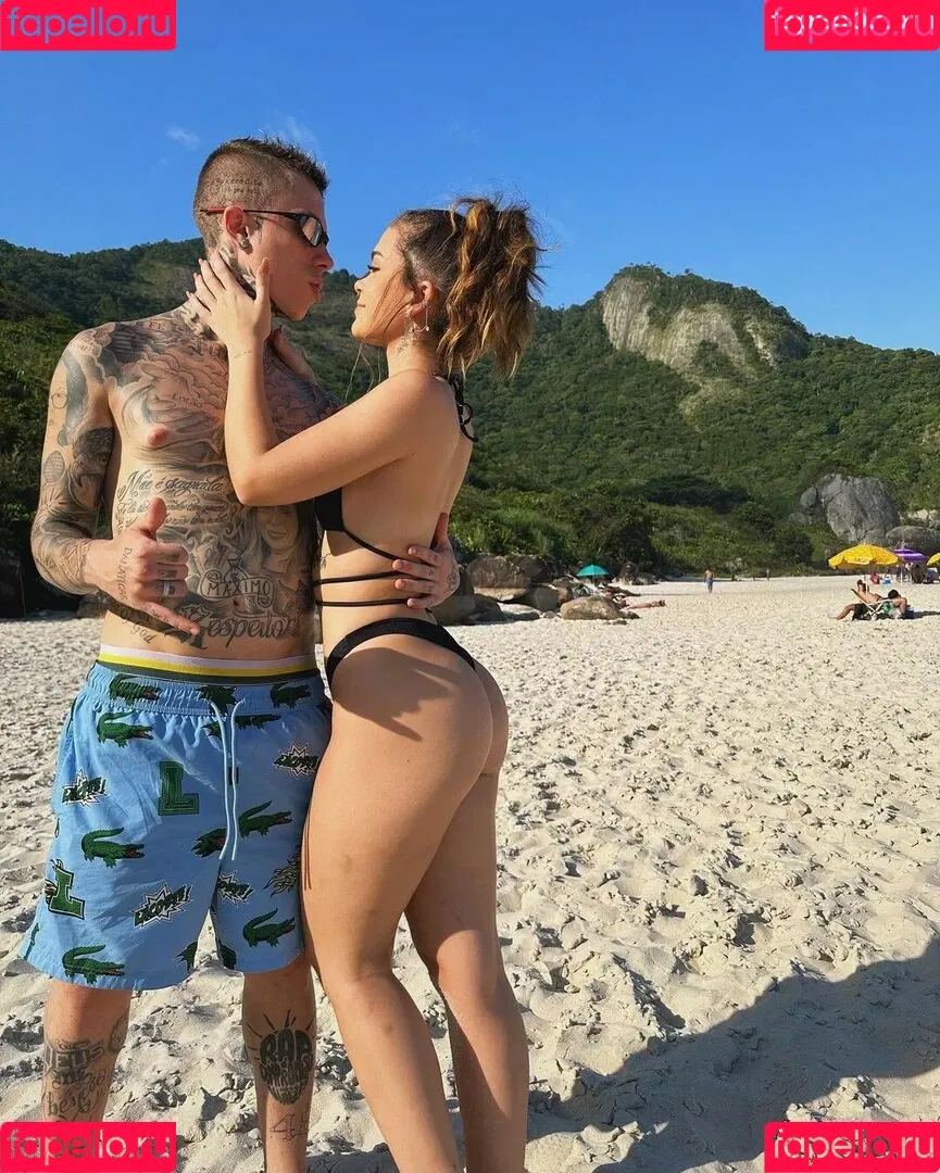 Dezoitou / Mel Maia / mel_maia / melissamelmaia Onlyfans Photo Gallery 