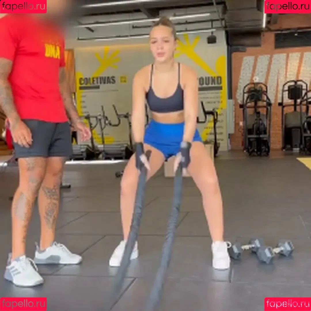 Dezoitou / Mel Maia / mel_maia / melissamelmaia Onlyfans Photo Gallery 