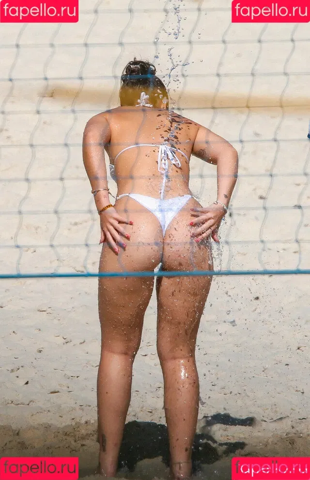 Dezoitou / Mel Maia / mel_maia / melissamelmaia Onlyfans Photo Gallery 