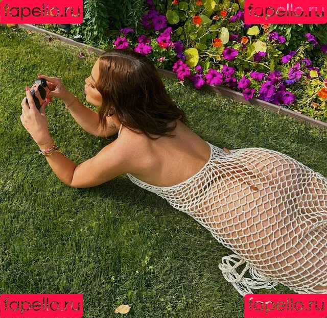 Dezoitou / Mel Maia / mel_maia / melissamelmaia Onlyfans Photo Gallery 