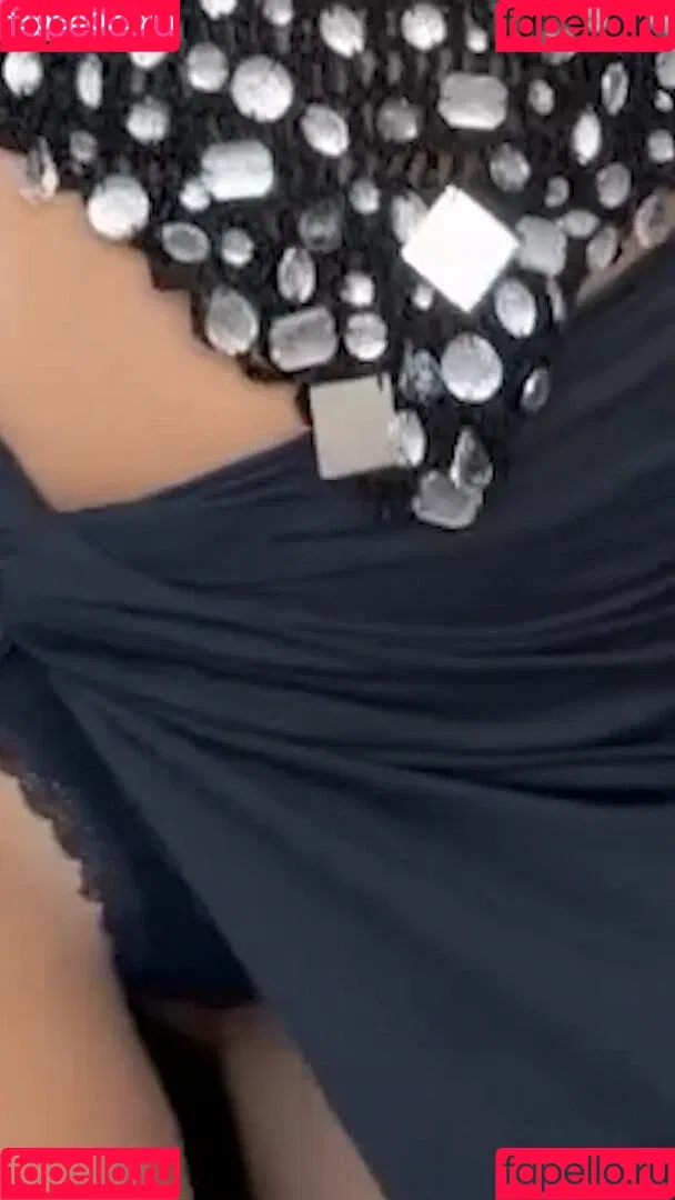 Dezoitou / Mel Maia / mel_maia / melissamelmaia Onlyfans Photo Gallery 